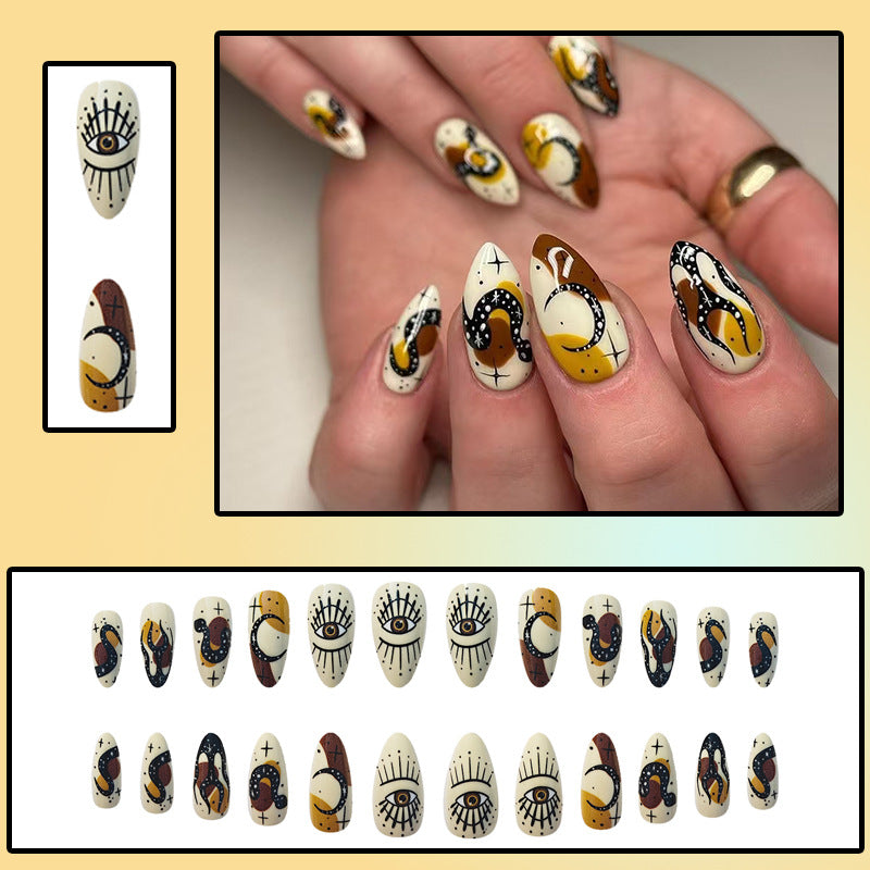 Künstlerische Nagelkunst