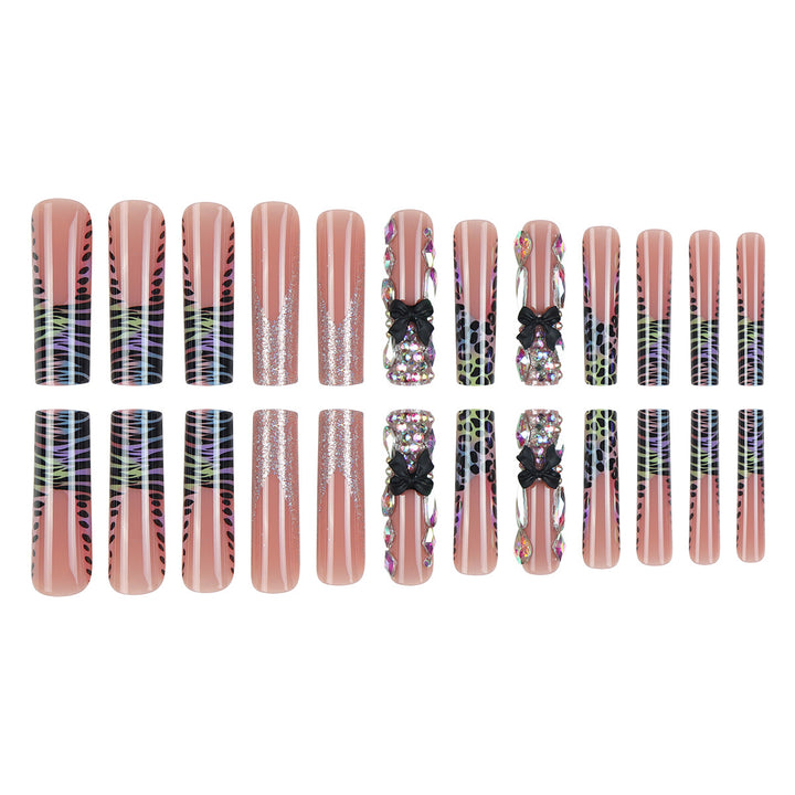 Glamouröse Stiletto Press-On-Nagelverlängerungen Karnz