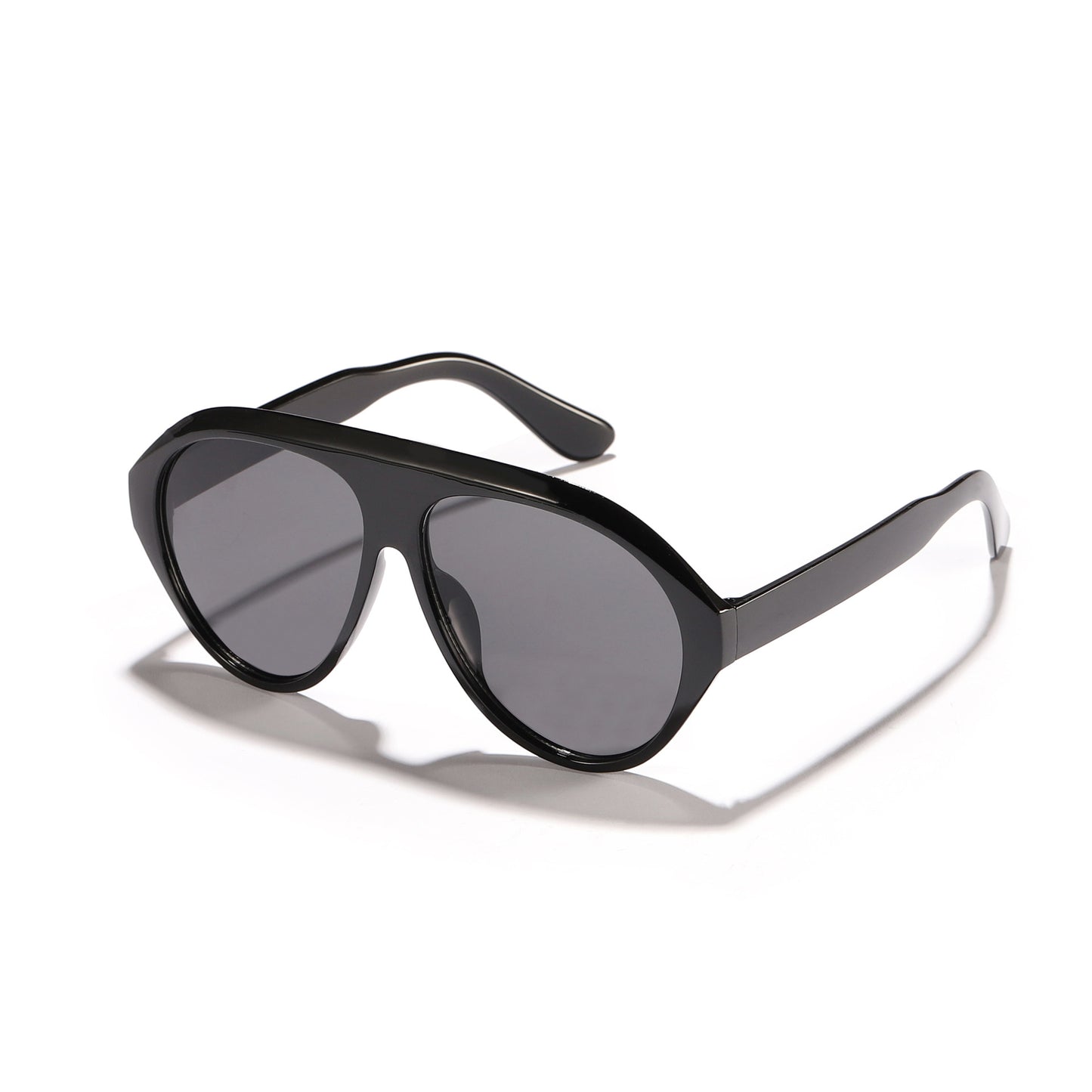 Damen Sonnenbrille mit markantem Design und innovativem Rahmen Karnz