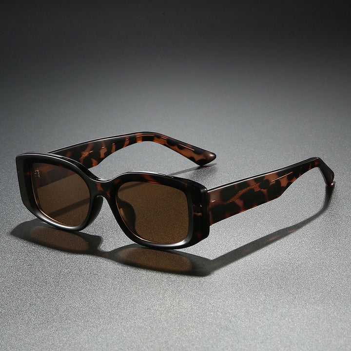 Damen modische Sonnenbrille im stylischen, eckigen Rahmen Karnz