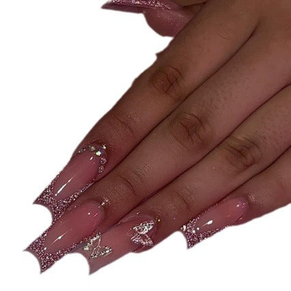 Glitzernde Stiletto-Nagelerweiterungen