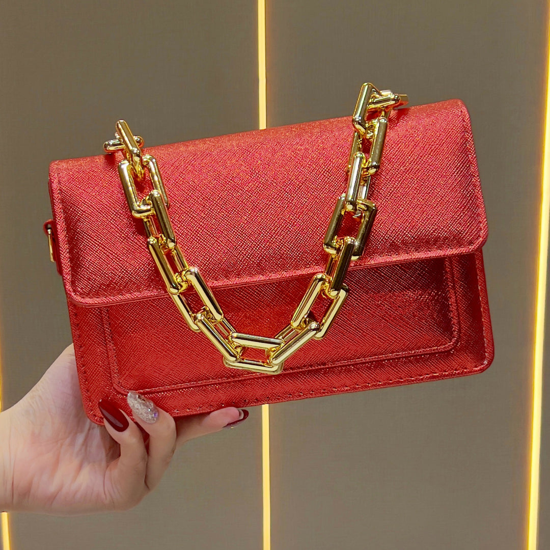 Elegante Handtasche mit Kettengriff