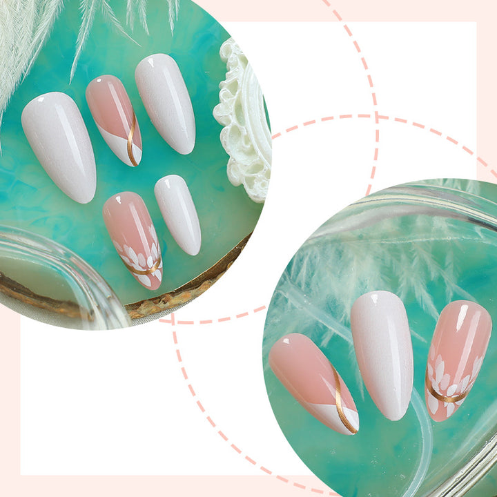 Premium Dekorative Press-On Nagel Set mit Floralen und Glänzenden Akzenten Karnz