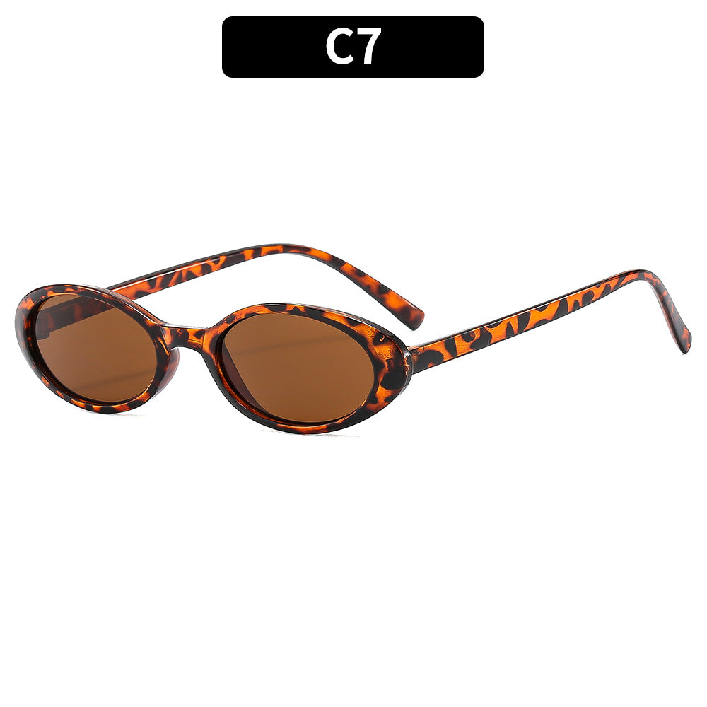 Retro-inspirierte schlanke ovale Sonnenbrille