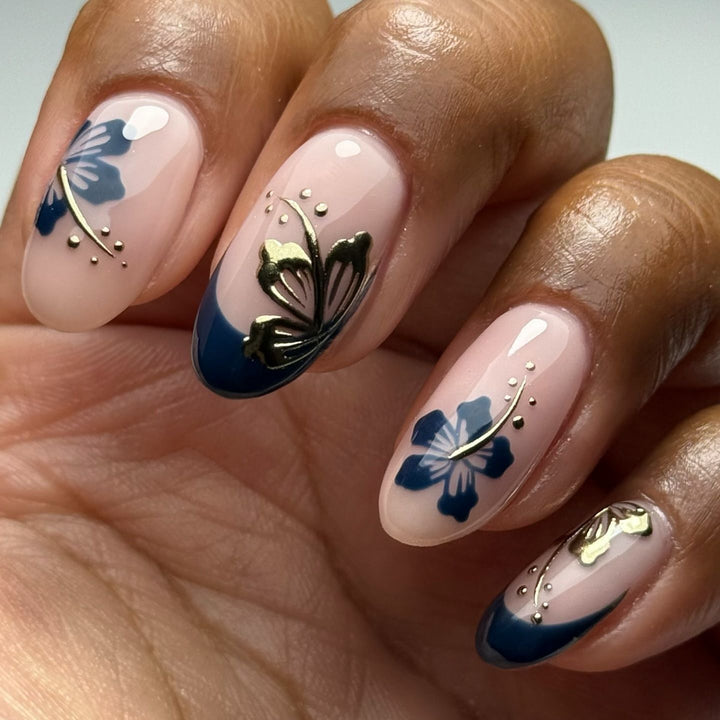 Künstlerisches Florales Nageldesign-Set