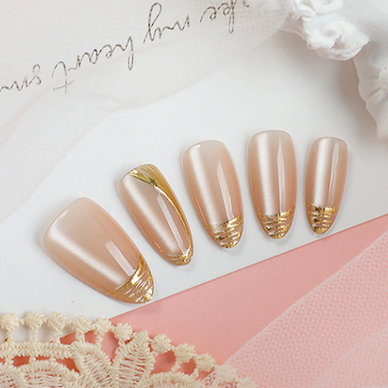 Stylisches Dekoratives Press-On Nagelset Karnz