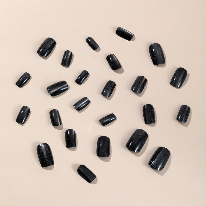 Glänzendes Ombre Nagelkunst Karnz