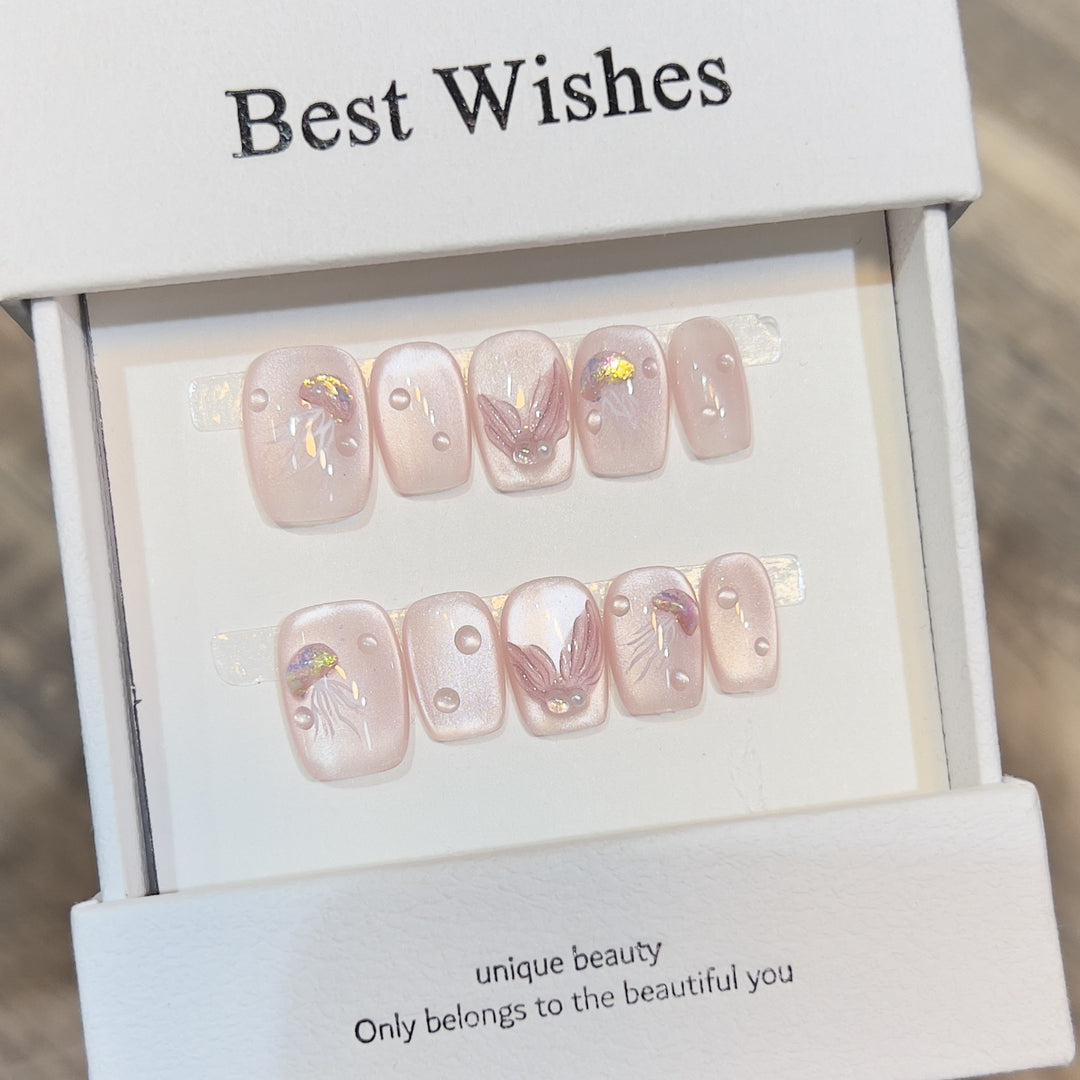 Elegantes Press-On-Nagelkunst-Set mit 3D-Flourish-Design Karnz
