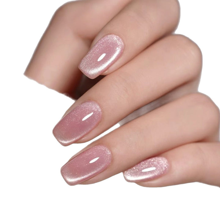Kunstnägel mit Elegantem Ombre-Effekt Karnz