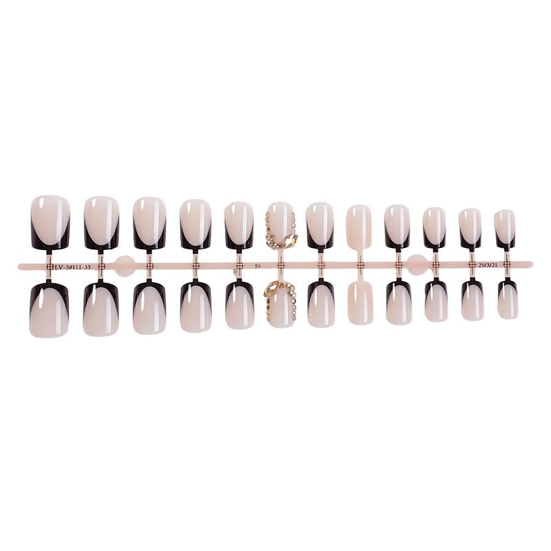 Kunstnagelset mit elegantem Farbverlauf und Glitzerakzenten Karnz