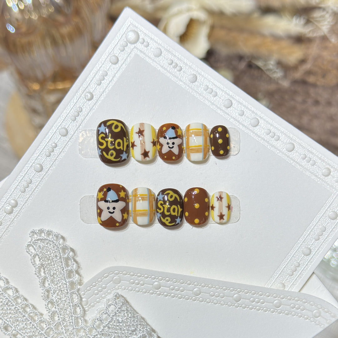 Verspieltes, von Cartoons inspiriertes Press-On Nail Set Karnz