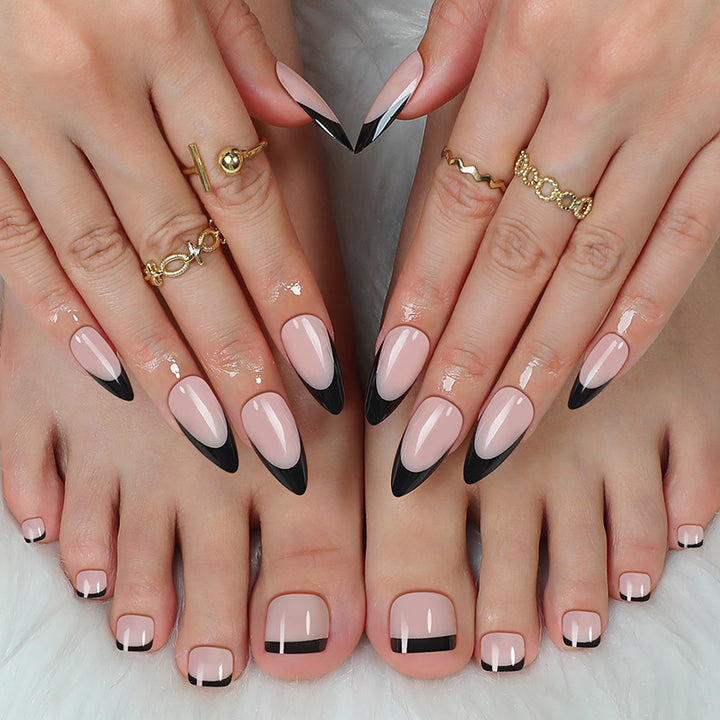 Stylisches Press-On Nagelkunst-Set mit elegantem Design Karnz