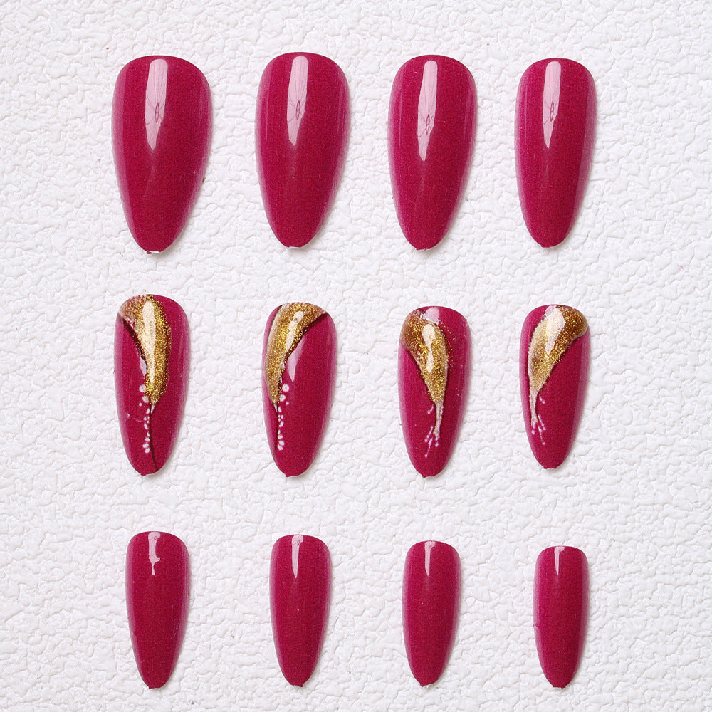 Elegante Stiletto Press-On Nagelkunst Karnz