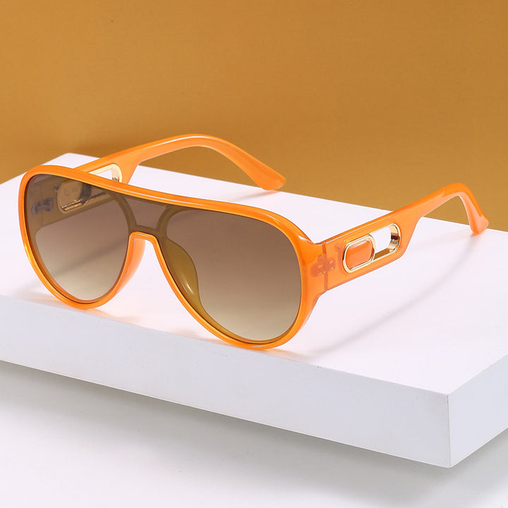 Damen Elegante Oversize-Sonnenbrille mit Designer-Details Karnz
