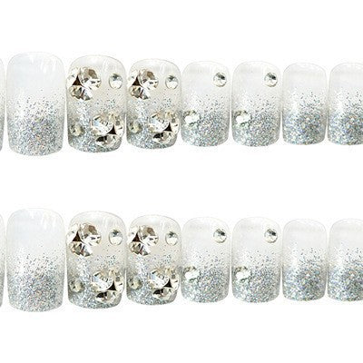Rhinestone-verzierte Press-On Nagelkunst Karnz