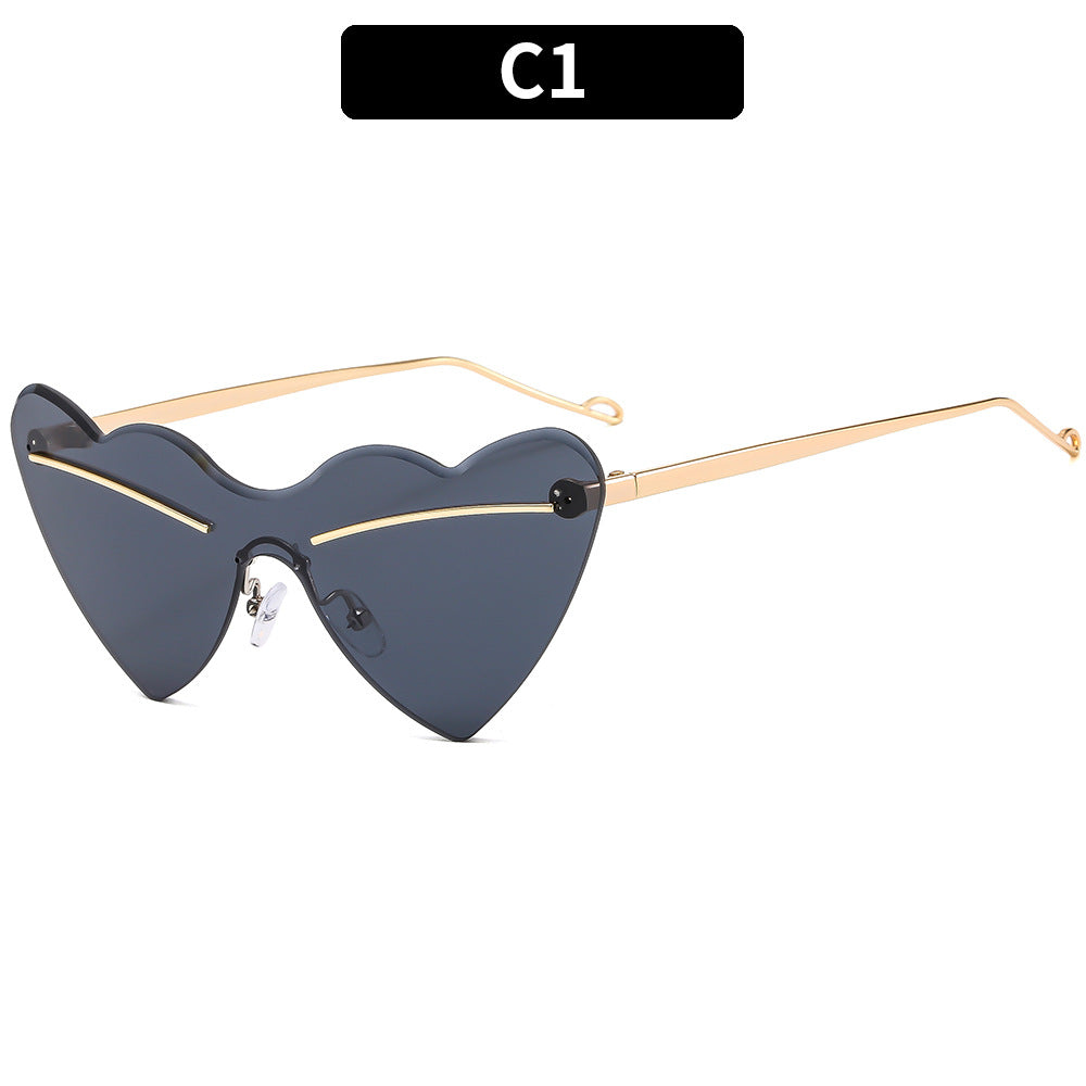 Herzförmige stilvolle Sonnenbrille
