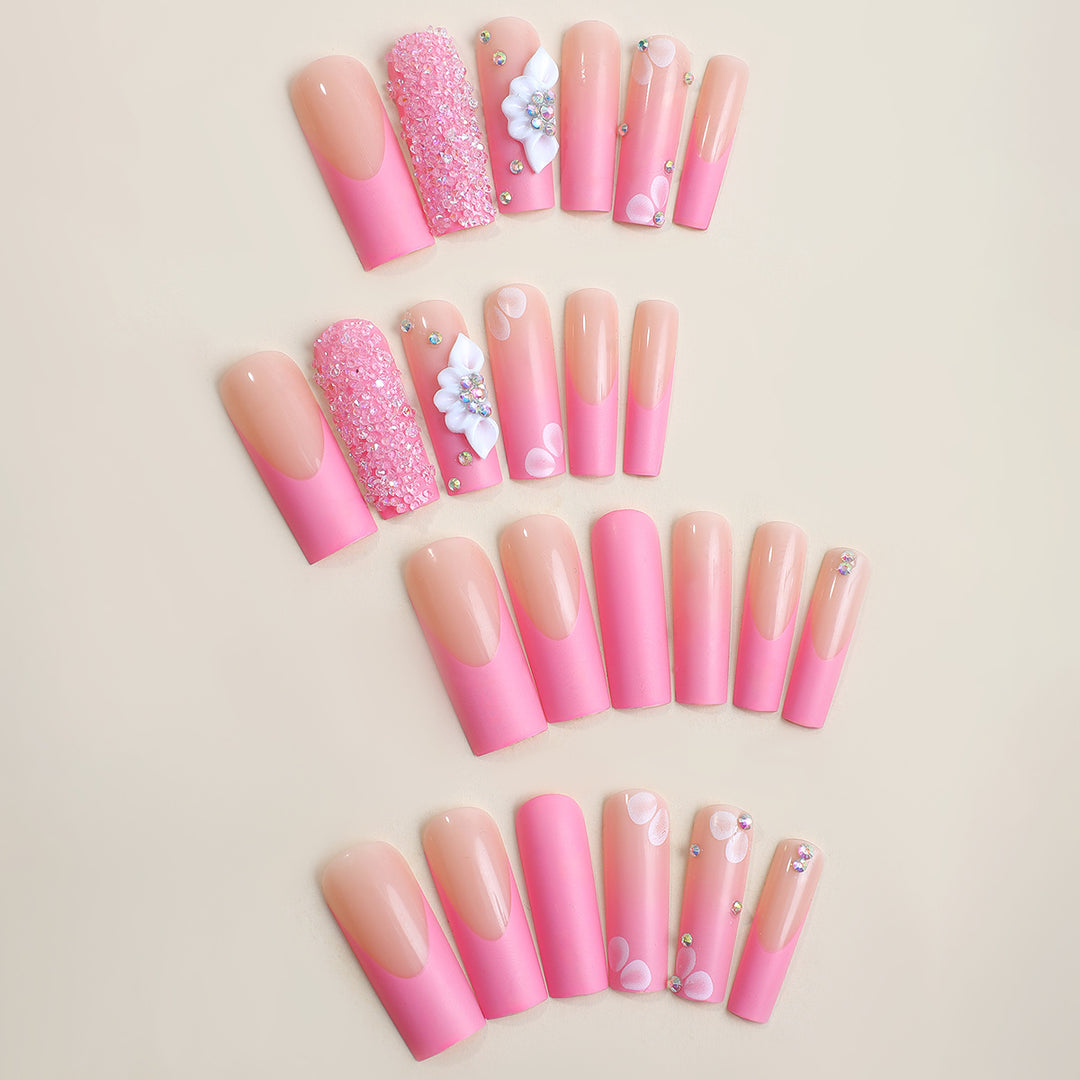Dekoratives Press-On Nagelset mit Multi-Designs Karnz