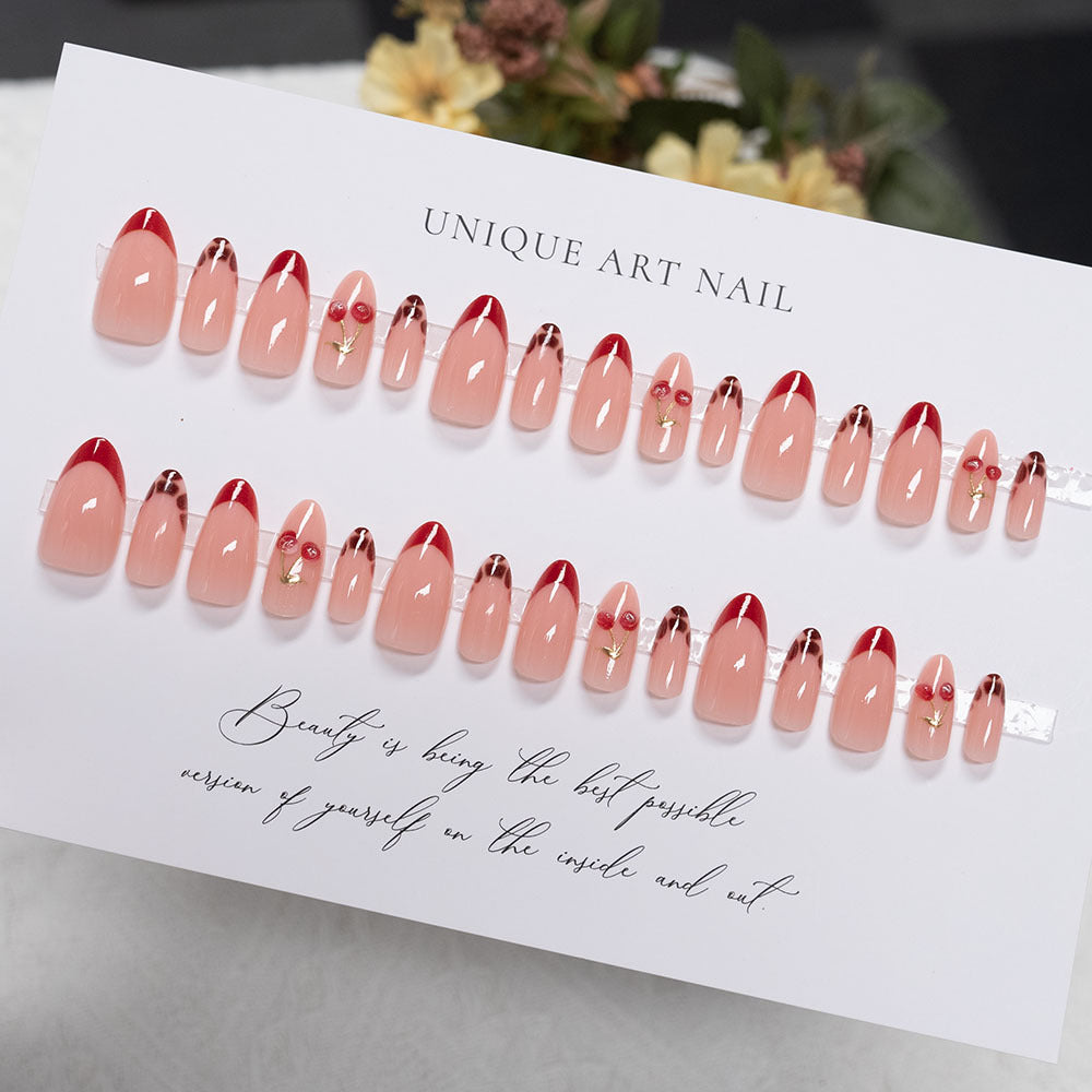 Künstlerisch Kirschen-inspirierte Nagelkunst