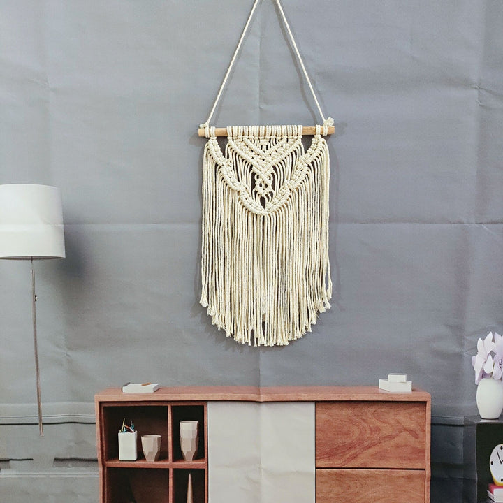 E intricate Macramé Wandbehang Karnz
