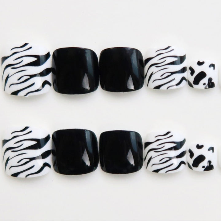 Zebra-Print dekorative Druck-auf Fußnägel Karnz