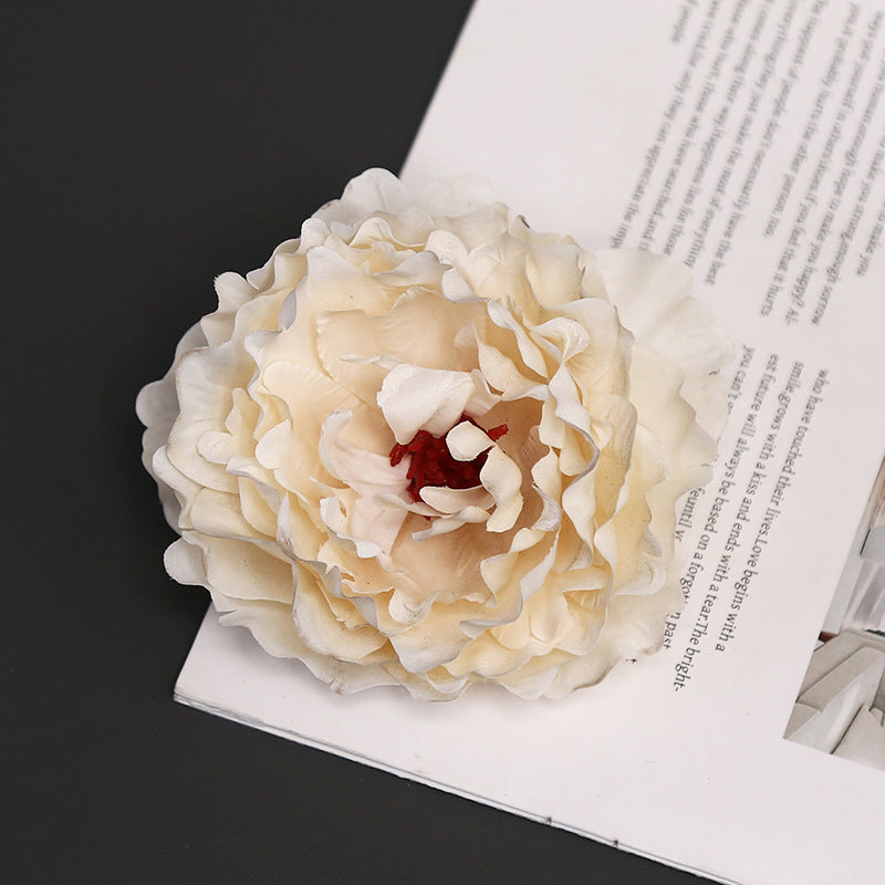 Dekorative Stoff Blumenbrosche