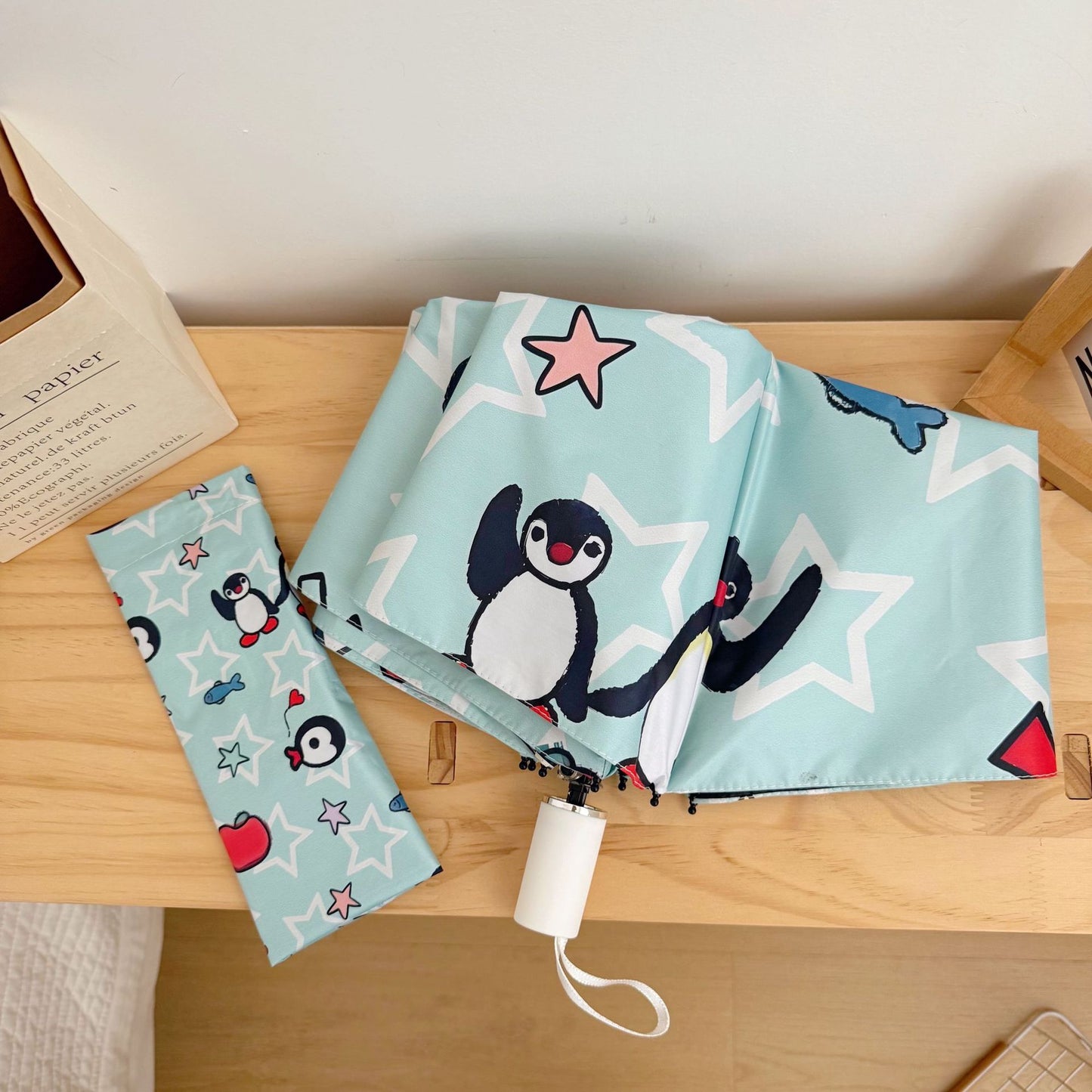 Damen faltbarer Regenschirm mit verspieltem Pinguin-Design Karnz