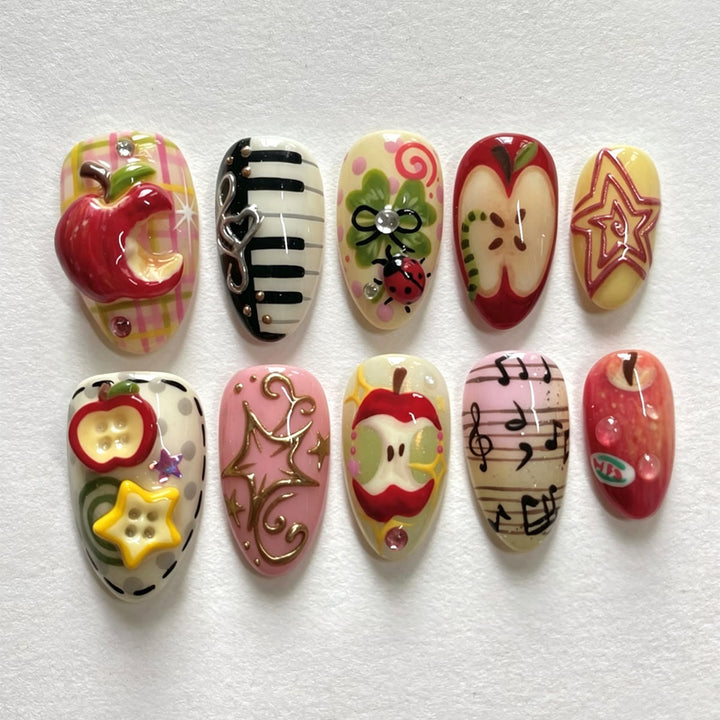 Künstlerisches Nagelschmuckset