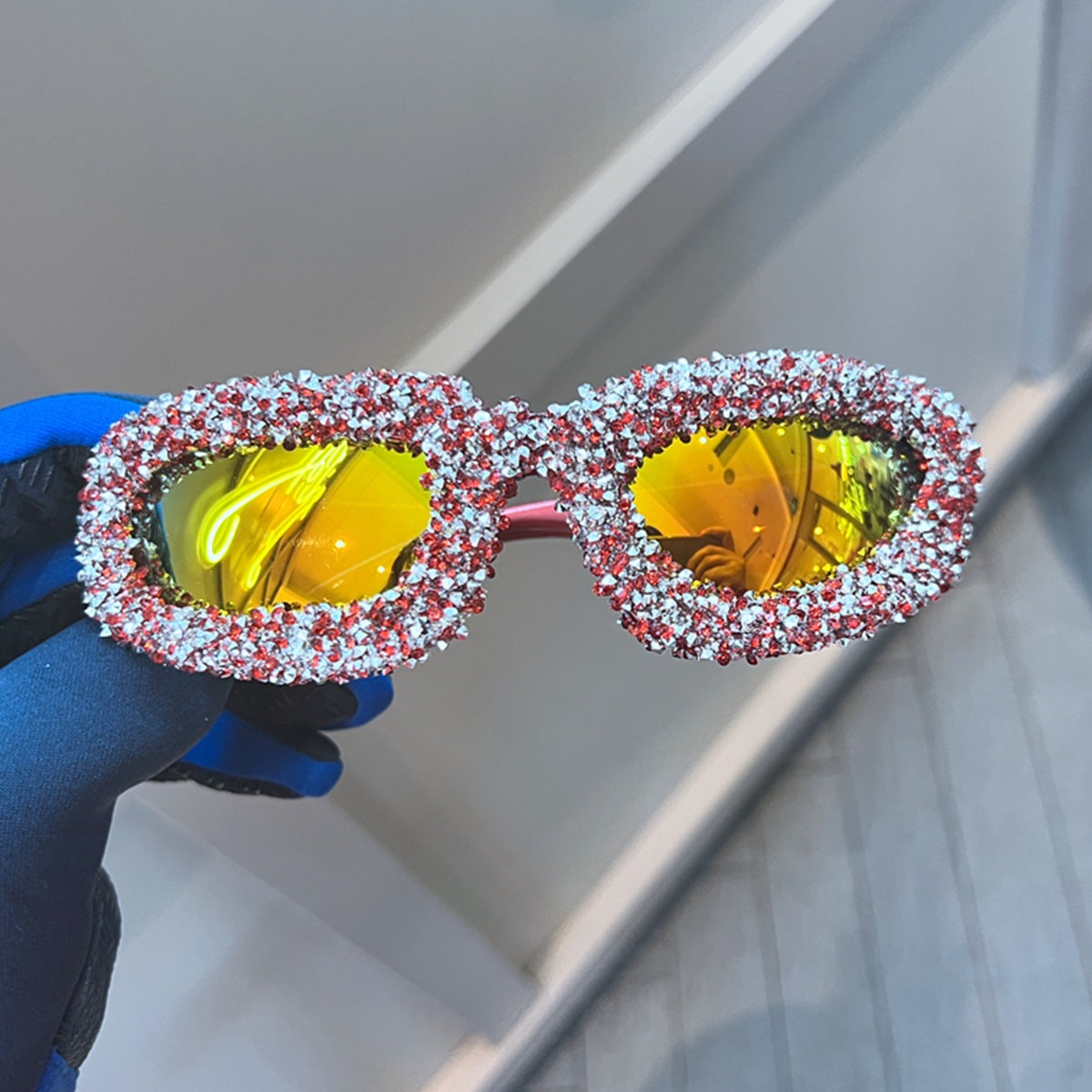 Damen Glamouröse Schmuckstein-Sonnenbrille Karnz