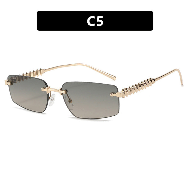 Damen quadratische Sonnenbrille mit filigranem Rahmen und luxuriösen Akzenten Karnz