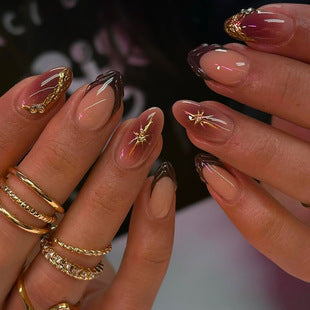 Elegante Gel-Nagelkunstverlängerungen Karnz