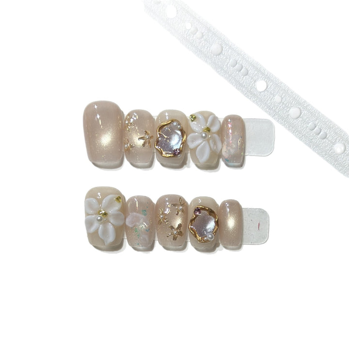 Elegantes Floral Press-On Nail Art Set Karnz