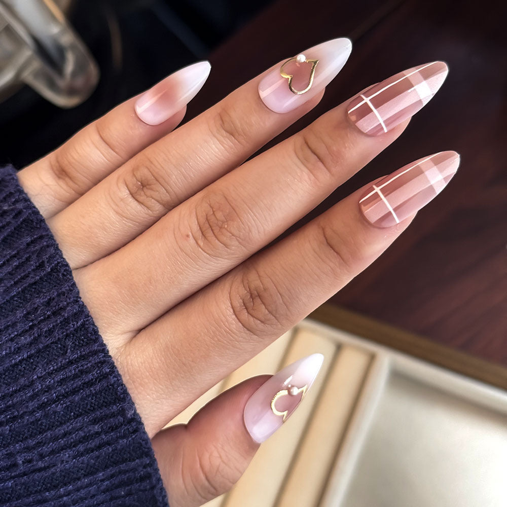 Elegante Press-On Nagelkunst Kollektion Karnz