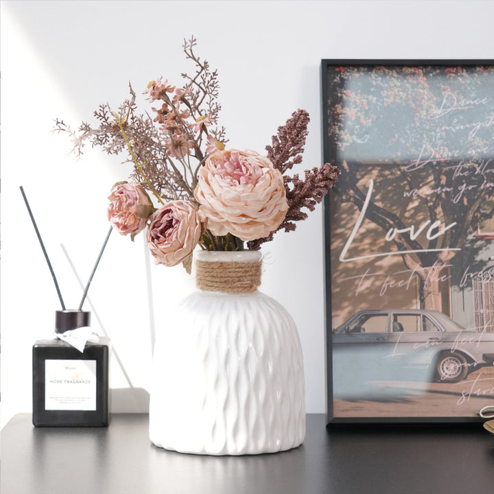 Eleganter Kunstblumenstrauß