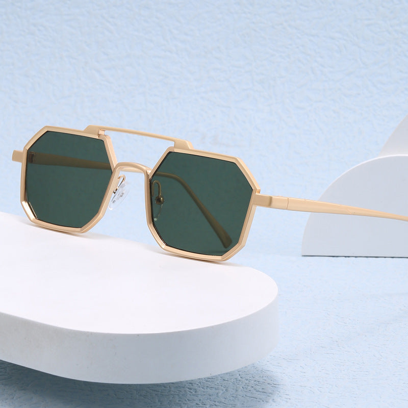 Damen stilvolle Sonnenbrille im eleganten Achtkant-Design Karnz