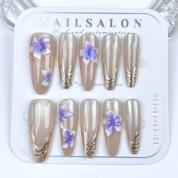 Künstlerisches, blumenverziertes Press-On-Nagelset