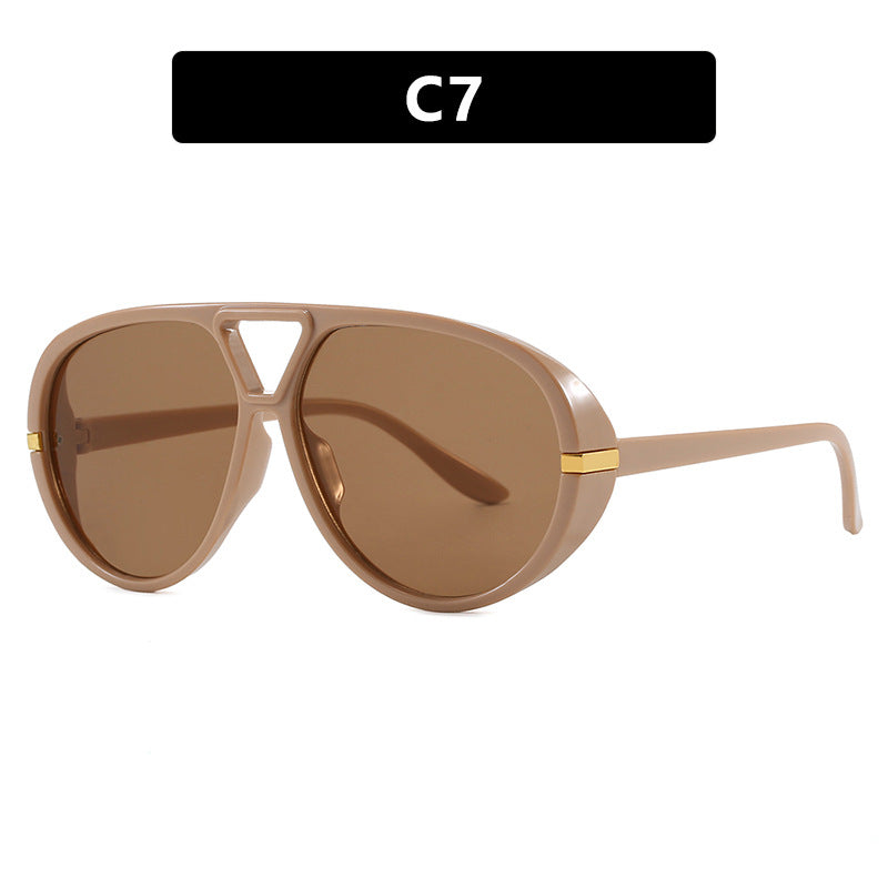 Damen modische große Sonnenbrille mit elegantem Rahmen und schützenden Gläsern Karnz