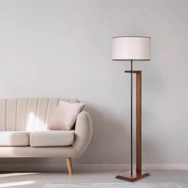 Verstellbare moderne Stehlampe