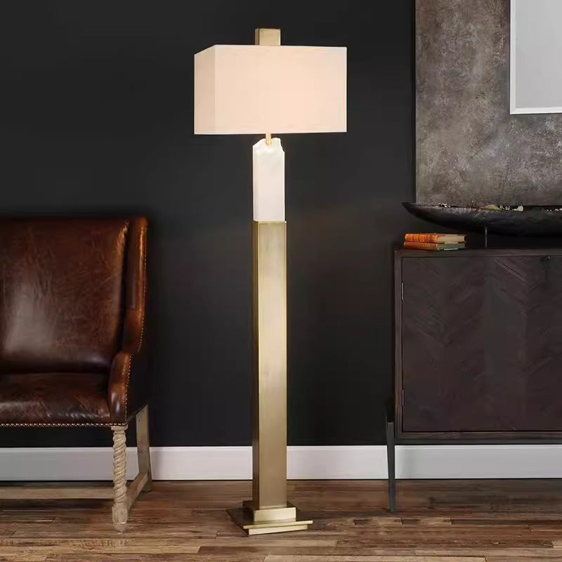 Moderne Messing Stehlampe