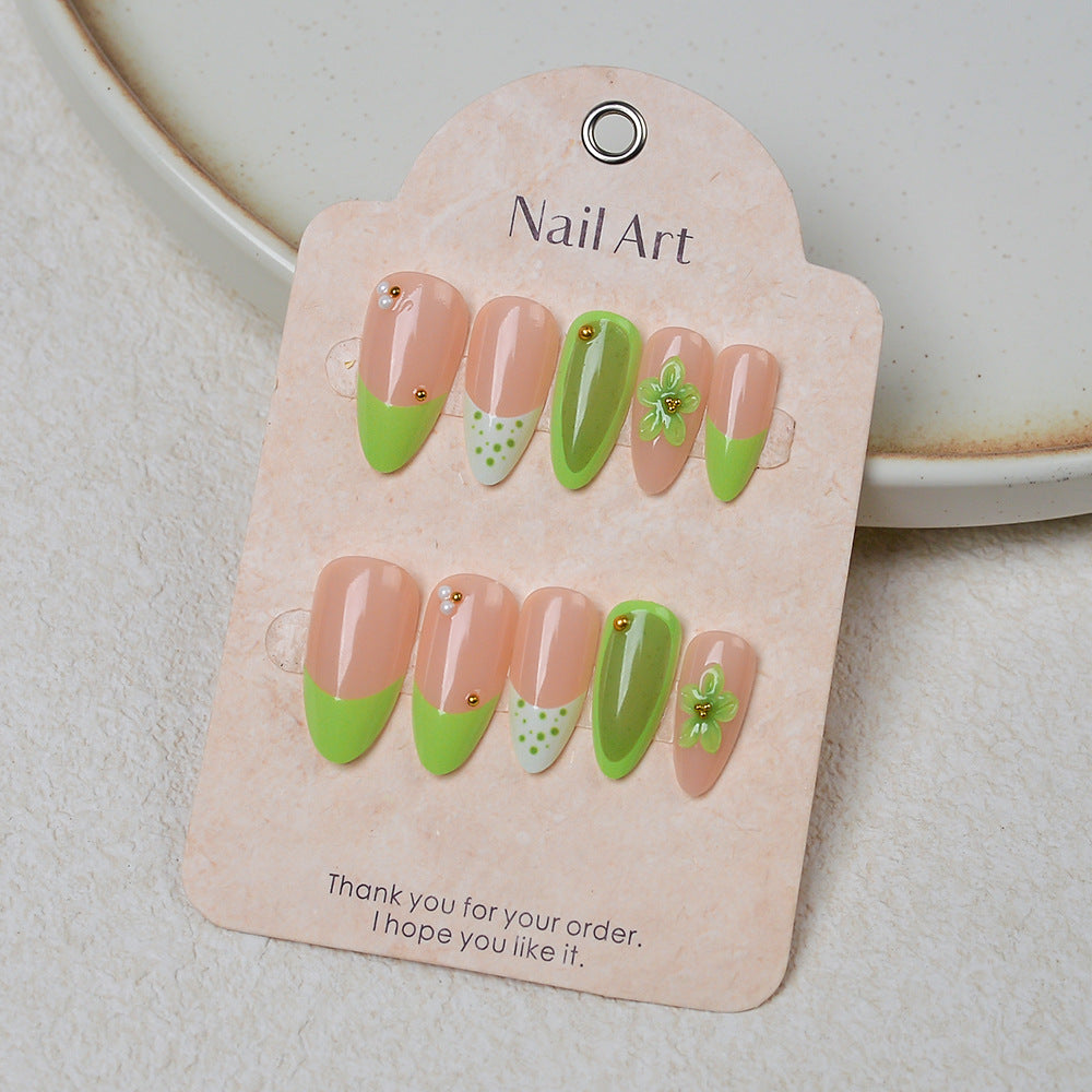 Natur-inspiriertes Press-On Nagelkunst-Set Karnz