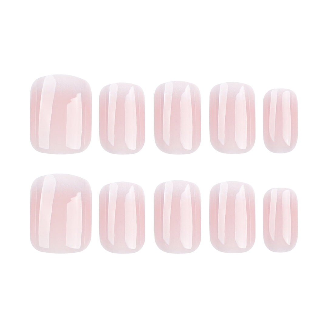 Elegante Gel-Nägel mit Glanzfinish Karnz