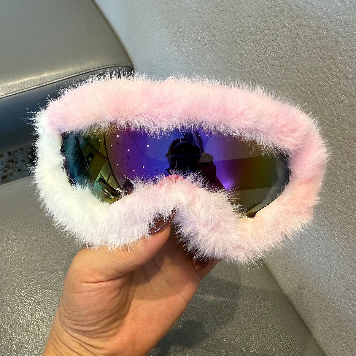 Damen Sportliche Skibrille mit luxuriösem Plüschrand Karnz