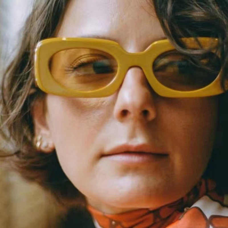 Damen Modische Sonnenbrille mit einzigartigem transparentem Rahmen Karnz