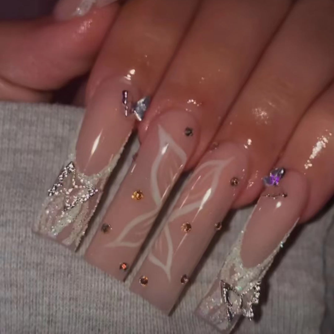 Elegante Lange Nagelkunstverlängerungen Karnz