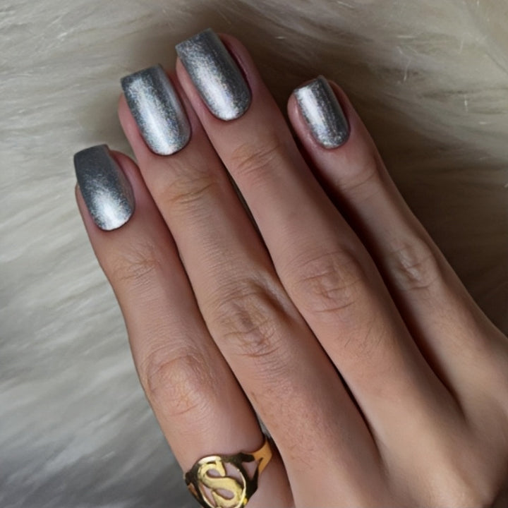 Schimmerndes Metallic Press-On Nagelset Karnz