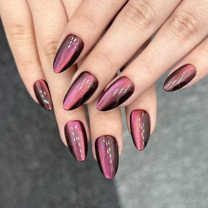 Glänzendes Press-On Nagelkunst Set