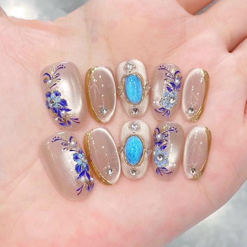 Elegante Blumen-Design Press-On Nail Kollektion