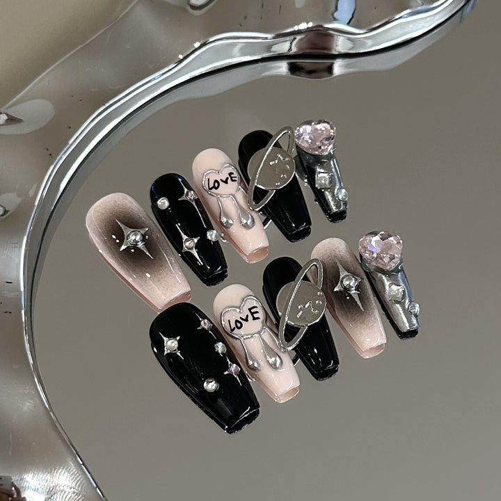 Thematisches, vom Weltraum inspiriertes Press-On Nagelkunst-Set