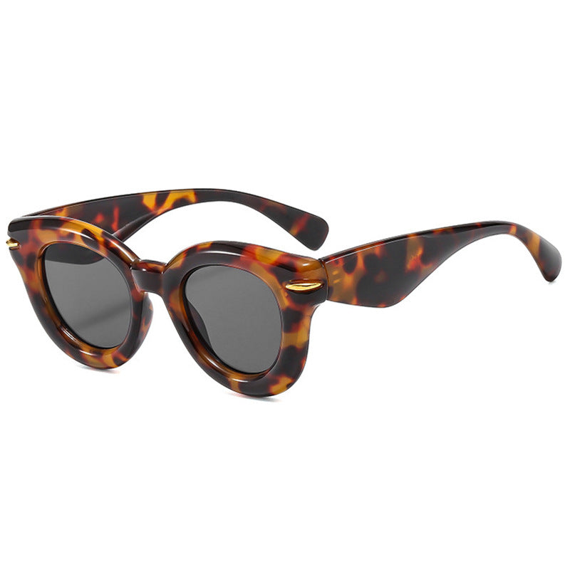 Damen modische Sonnenbrille mit eleganter Silhouette Karnz