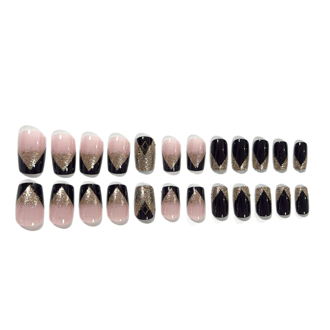 Glamoröse schimmernde Nagelkunstverlängerungen Karnz