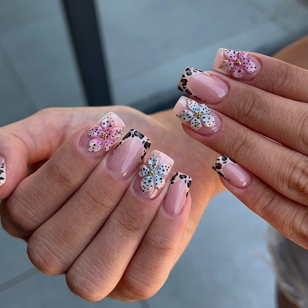 Dekoratives Floral Acryl Nagelkunst Set Karnz